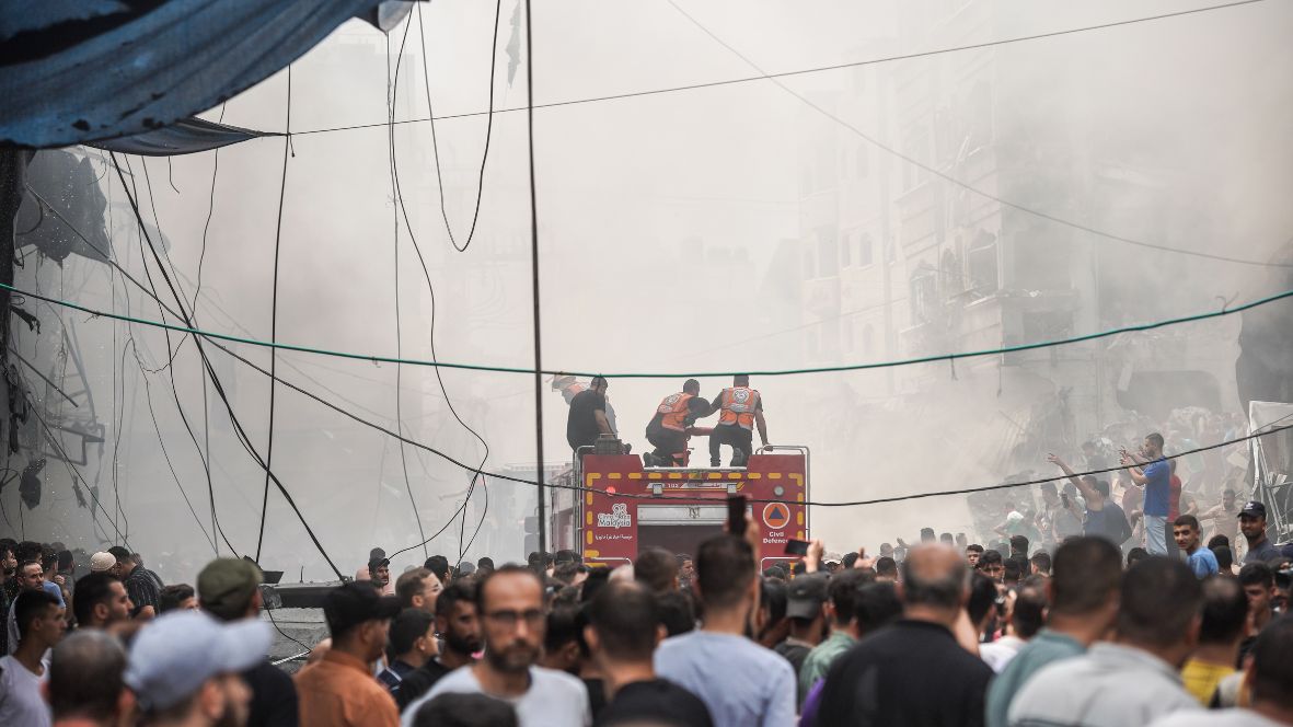 底のない暗闇へ