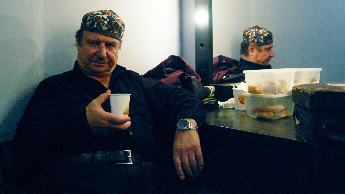 パパ・アラエフの音楽王国